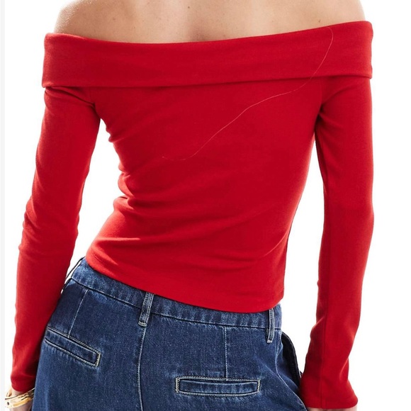 Stradivarius Off The Shoulders Red Top - Picture 2 of 3